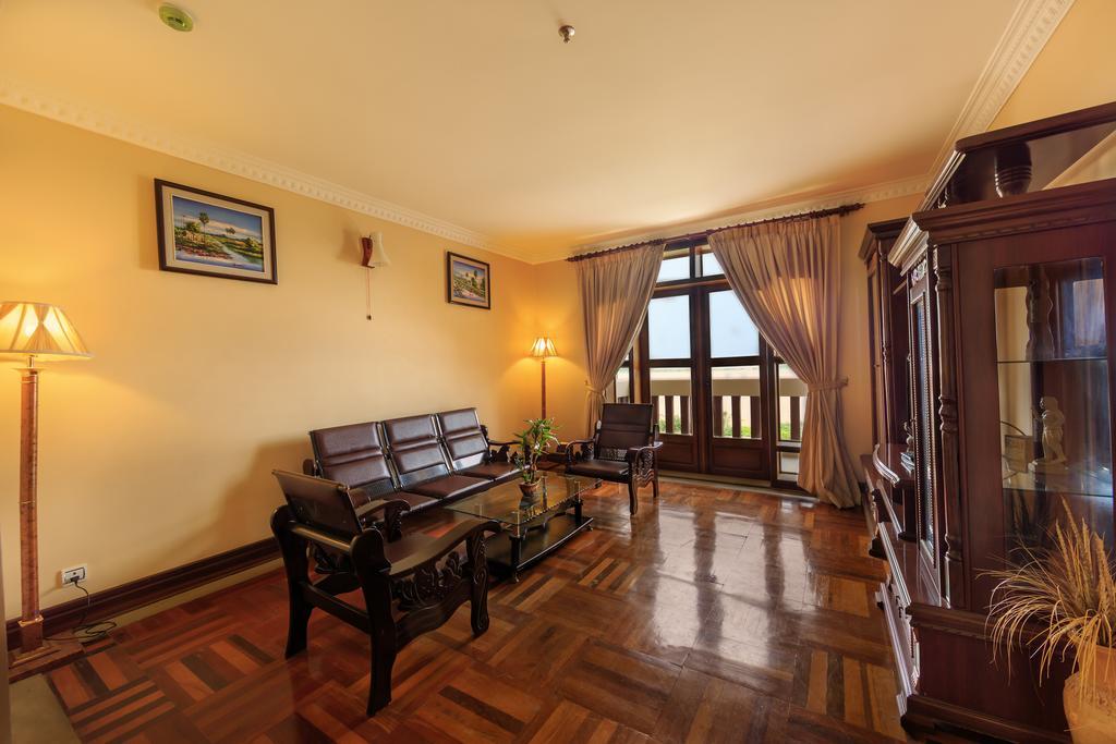 Blue River Hotel Phnom Penh Exterior foto