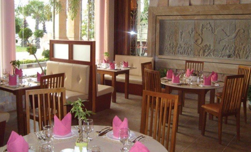 Blue River Hotel Phnom Penh Restaurante foto
