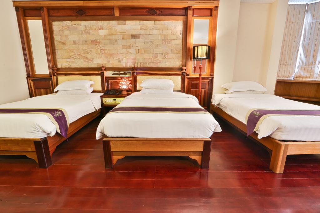 Blue River Hotel Phnom Penh Exterior foto