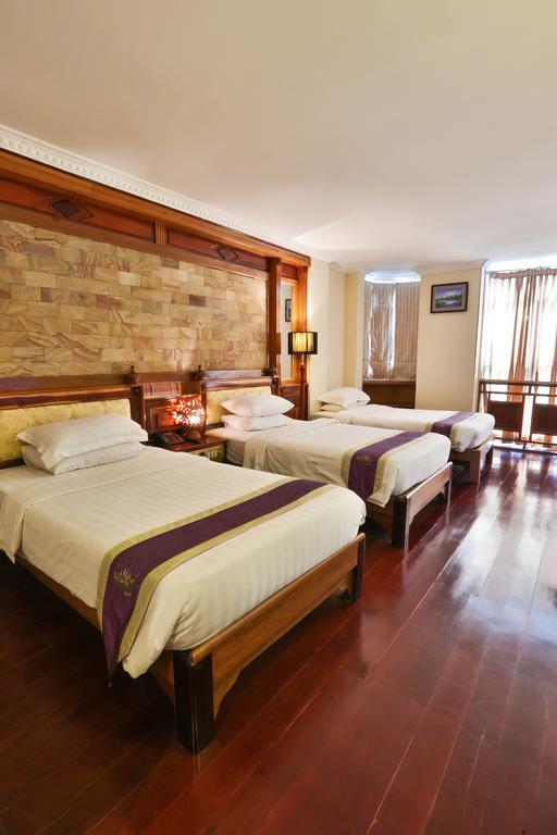 Blue River Hotel Phnom Penh Exterior foto