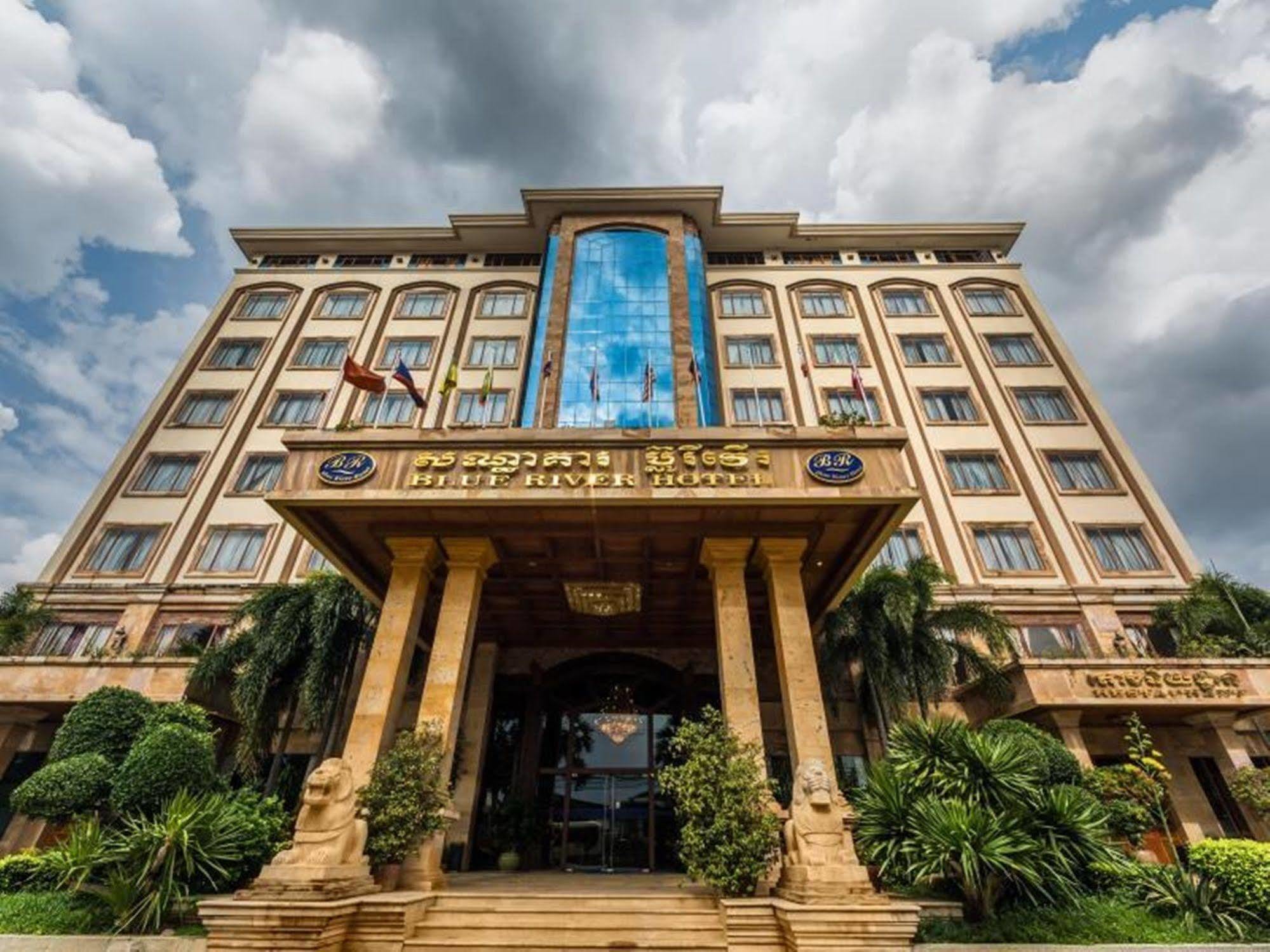 Blue River Hotel Phnom Penh Exterior foto