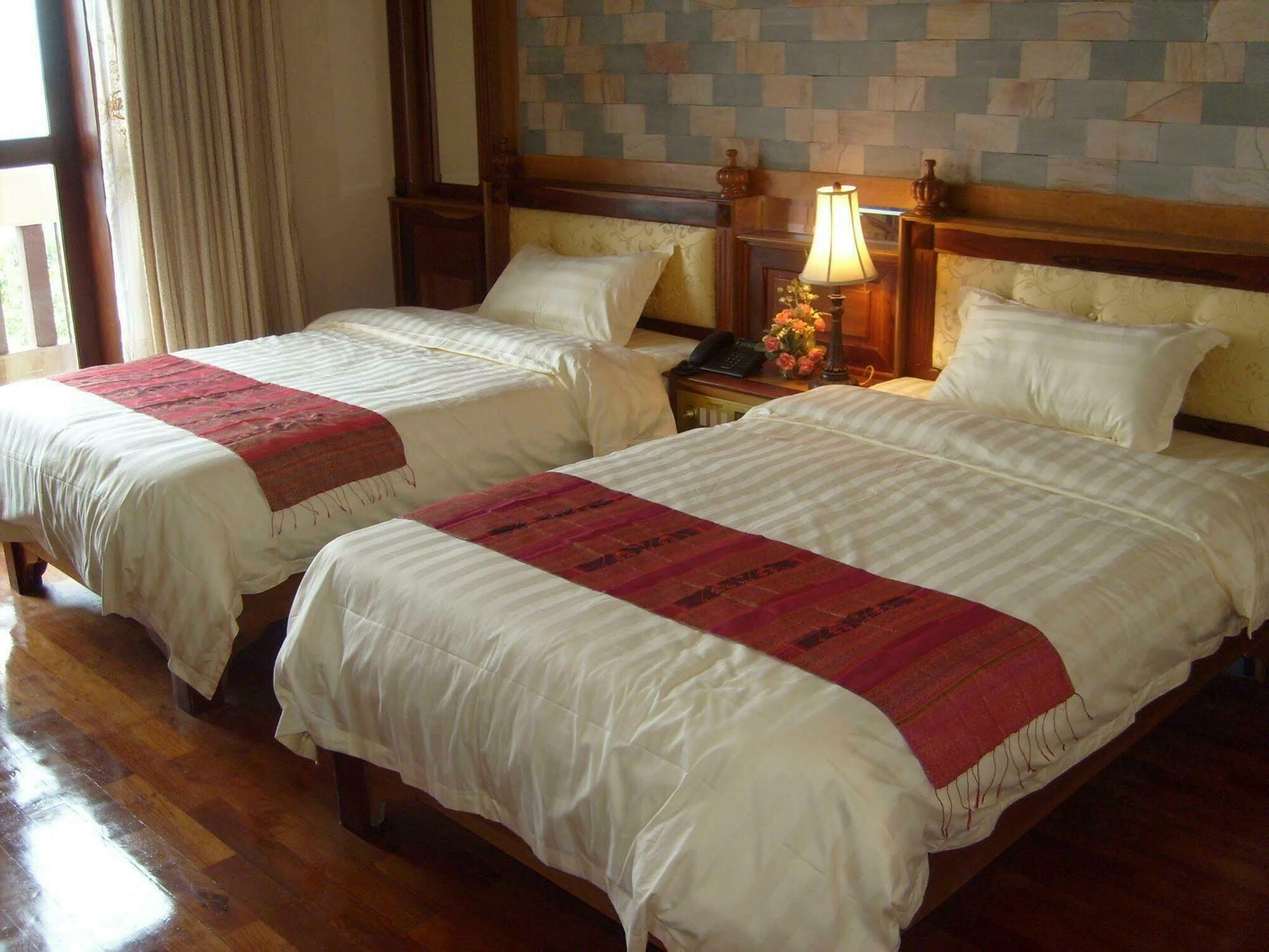 Blue River Hotel Phnom Penh Exterior foto